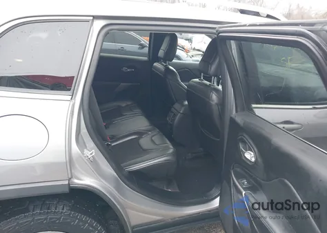 2019 Jeep Cherokee Latitude Plus 4X4 z USA, uszkodzony, nr VIN 1C4PJMLX8KD305110